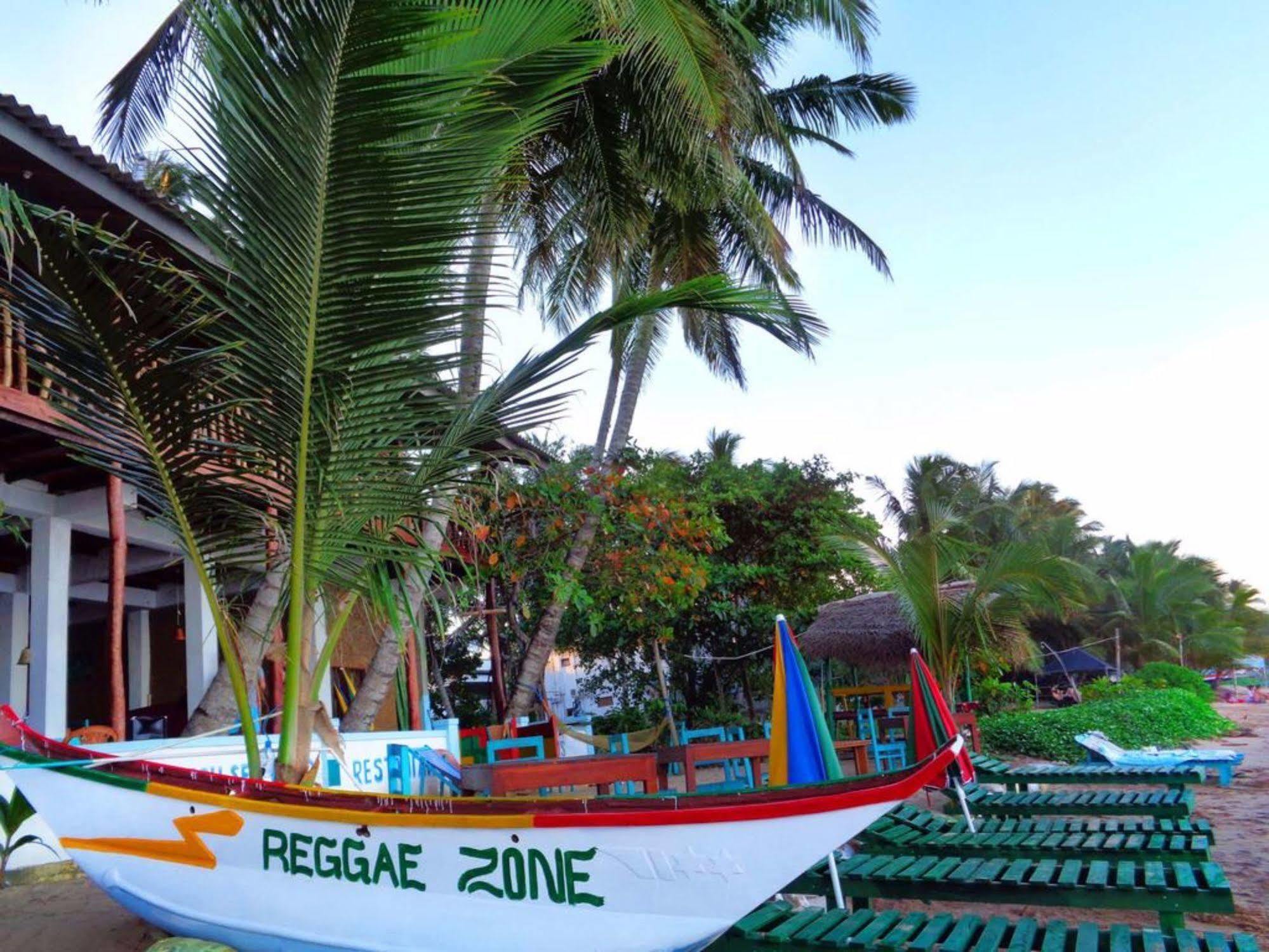 Reggae Zone Beach Resort แทนกาลเล ภายนอก รูปภาพ