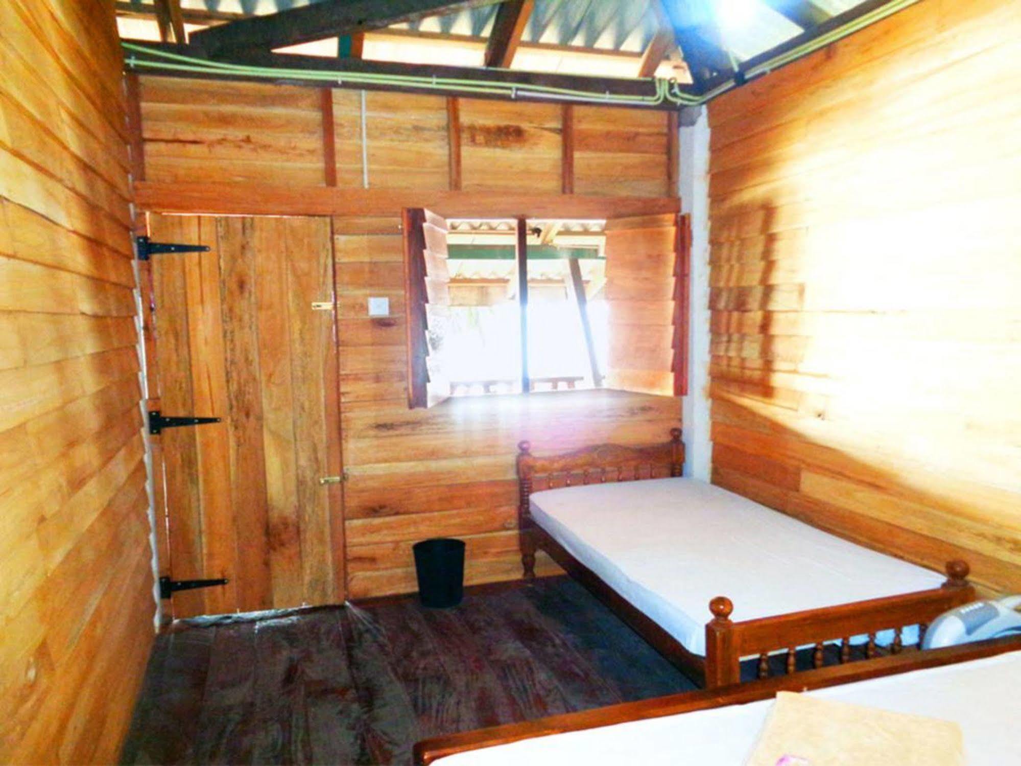 Reggae Zone Beach Resort แทนกาลเล ภายนอก รูปภาพ