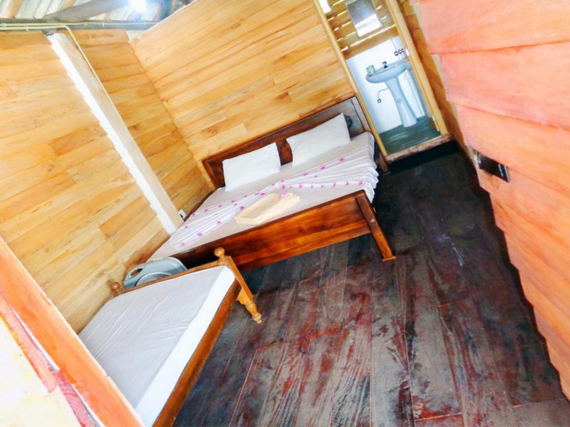 Reggae Zone Beach Resort แทนกาลเล ภายนอก รูปภาพ